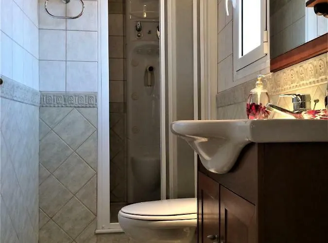 Wooden Roof * Ληξούρι